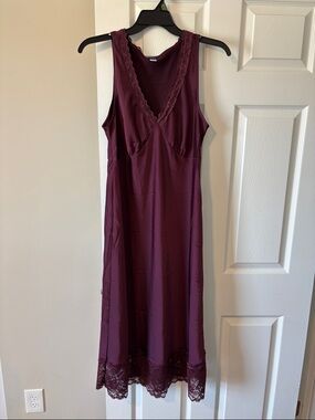 Old Navy Wine Lace-Trim Chemise Slip